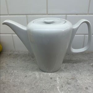 Vintage BAUSCHER WEIDER Porcelain Teapot Bavaria, Germany 1940’s